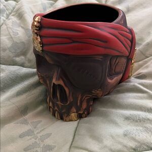 New Disney Beak And Barrel Pirate Skull Tiki Mug Plunderer’s Punch 1st Edition